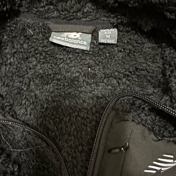 NEW BALANCE NB Full Zip Fleece Pile Faux Fur Jacket Black - Picture 3 of 5